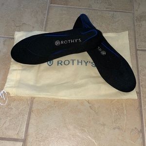 Rothy’s W 9.5 black round toe flat